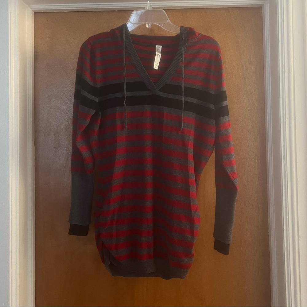 Pina Rossi Women’s Red and Gray Striped V-neck Long Sleeve Hoodie